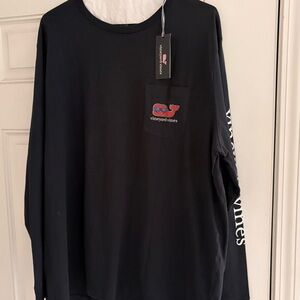 Vineyard Vines Valentine's Day Unisex Tee-chocolate box whale theme